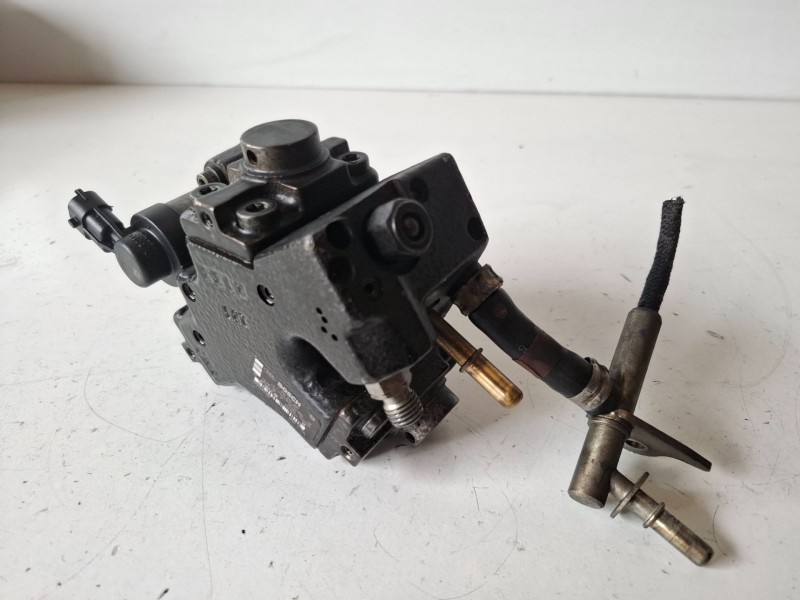 Recambio de bomba inyeccion para fiat iii fiorino (225) 199a9000 referencia OEM IAM 0445010266  