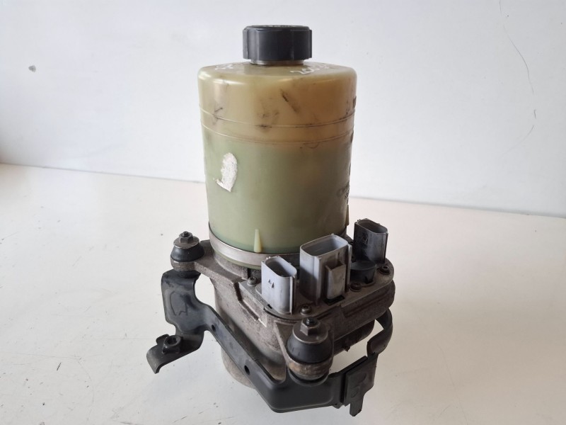 Recambio de bomba direccion para ford focus sportbreak (cb4) kkda referencia OEM IAM 4M513K514CA  