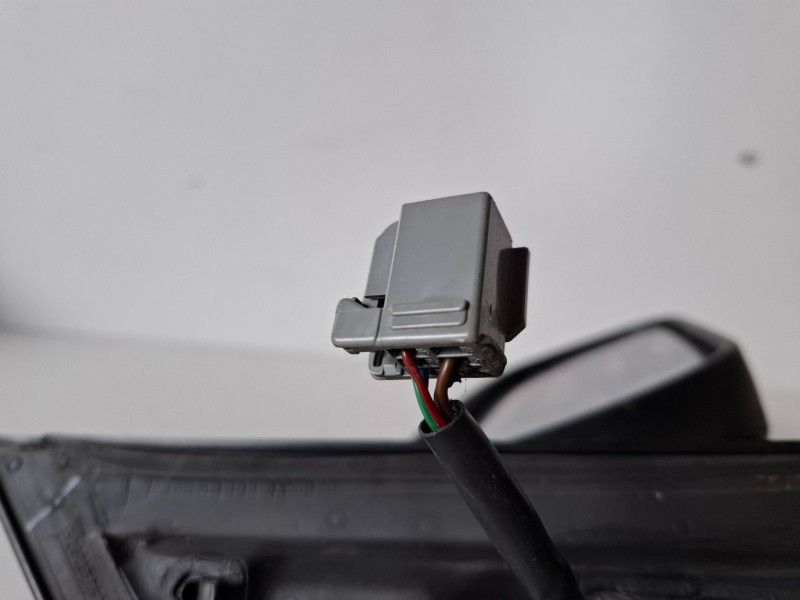 Recambio de retrovisor derecho para ford focus berlina (cap) g8da referencia OEM IAM   