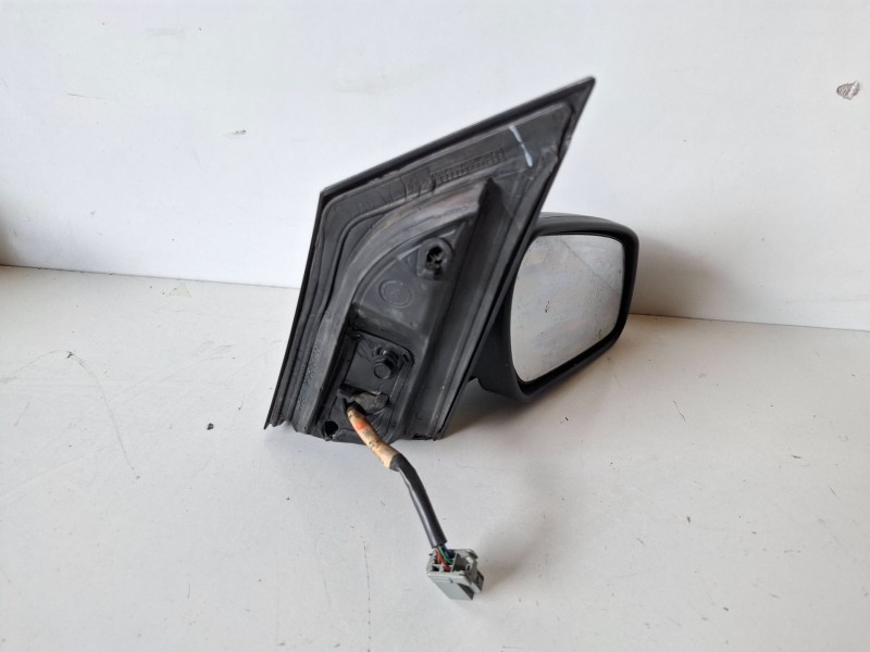 Recambio de retrovisor derecho para ford focus berlina (cap) g8da referencia OEM IAM   
