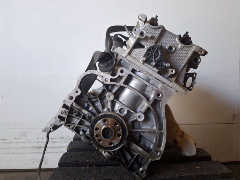 Recambio de motor completo para bmw serie 1 berlina (e81/e87) n45b16a referencia OEM IAM N45B16A  