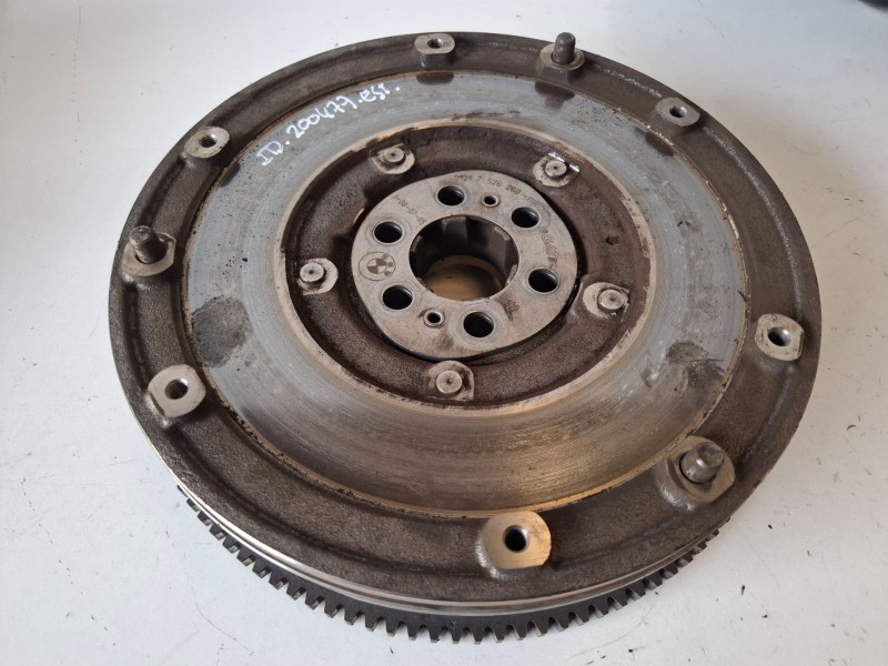 Recambio de volante motor para bmw serie 1 berlina (e81/e87) n45b16a referencia OEM IAM 752626805  