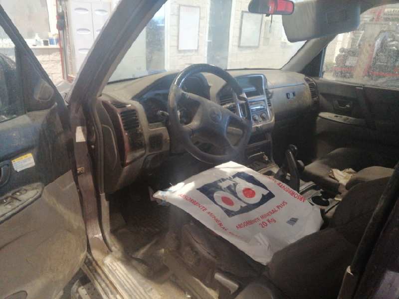 mitsubishi montero (v60/v70) del año 2000