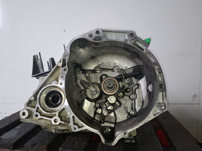 Recambio de caja cambios para nissan micra (k12e) cr12de referencia OEM IAM JH3103  