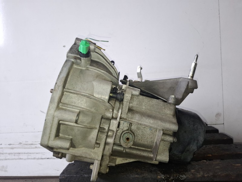 Recambio de caja cambios para nissan micra (k12e) cr12de referencia OEM IAM JH3103  