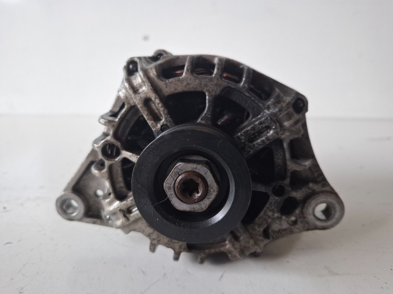Recambio de alternador para nissan micra (k12e) cr12de referencia OEM IAM 23100AX62B  