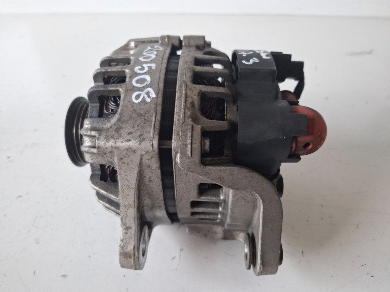 Recambio de alternador para nissan micra (k12e) cr12de referencia OEM IAM 23100AX62B  