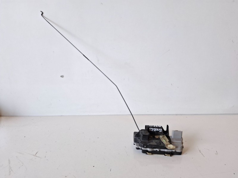 Recambio de cerradura puerta trasera izquierda para citroen xsara picasso 9hz referencia OEM IAM   