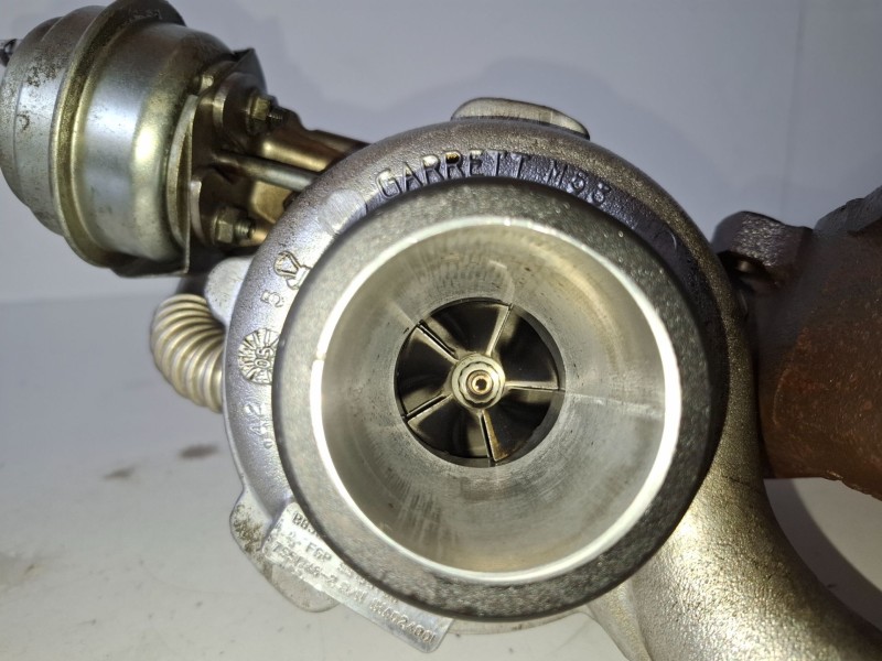 Recambio de turbocompresor para opel vectra c berlina z19dth referencia OEM IAM 55196766  