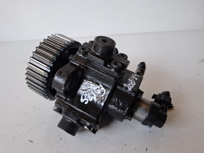 Recambio de bomba inyeccion para opel vectra c berlina z19dth referencia OEM IAM 0445010097  