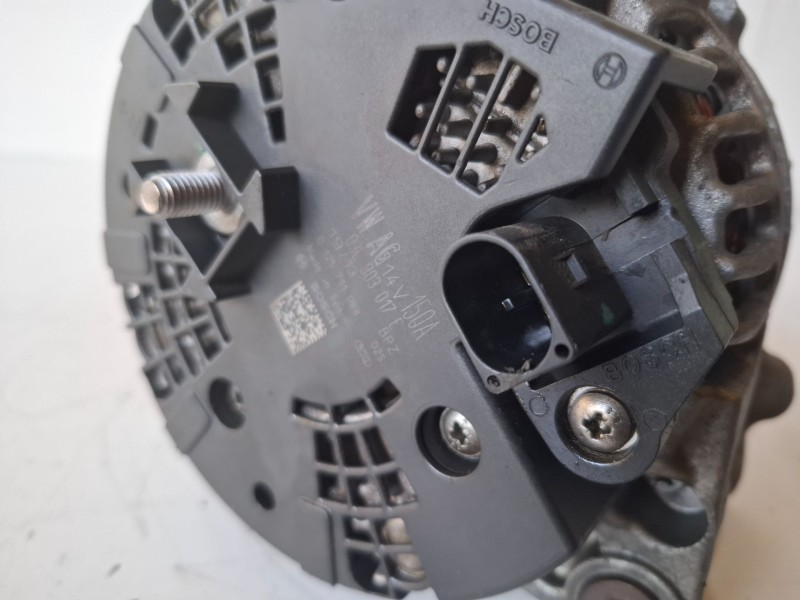 Recambio de alternador para seat exeo st (3r5) cjca referencia OEM IAM 03L903017E  