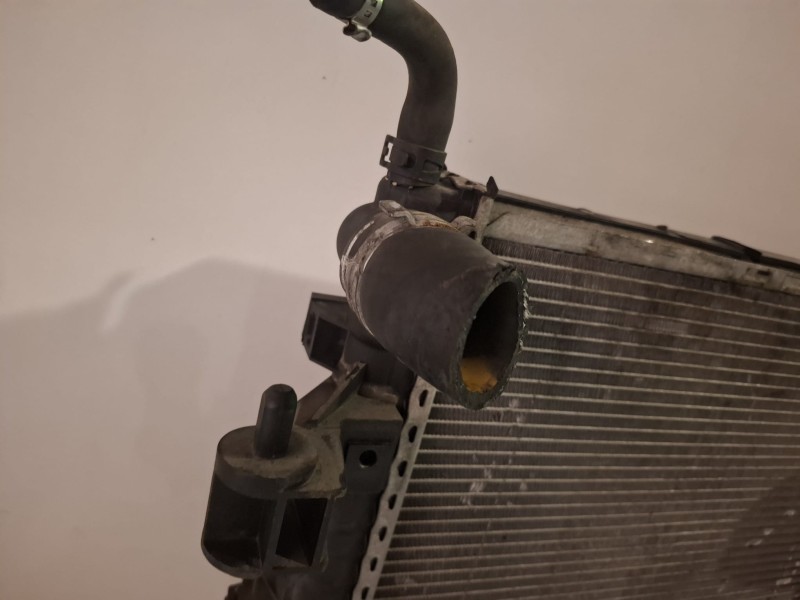 Recambio de radiador agua para opel combo (corsa c) z13dt referencia OEM IAM 13100381  
