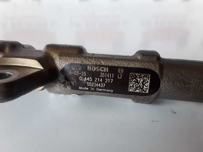 Recambio de rampa inyectora para fiat iii fiorino (225) 199b1000 referencia OEM IAM 0445214217/55234437  