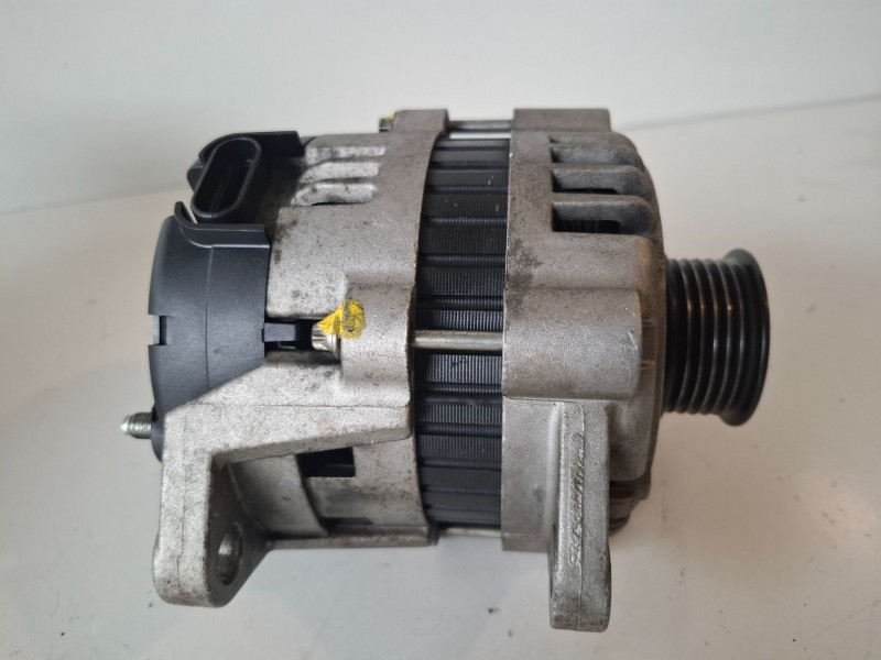 Recambio de alternador para chevrolet lacetti f16d3 referencia OEM IAM   