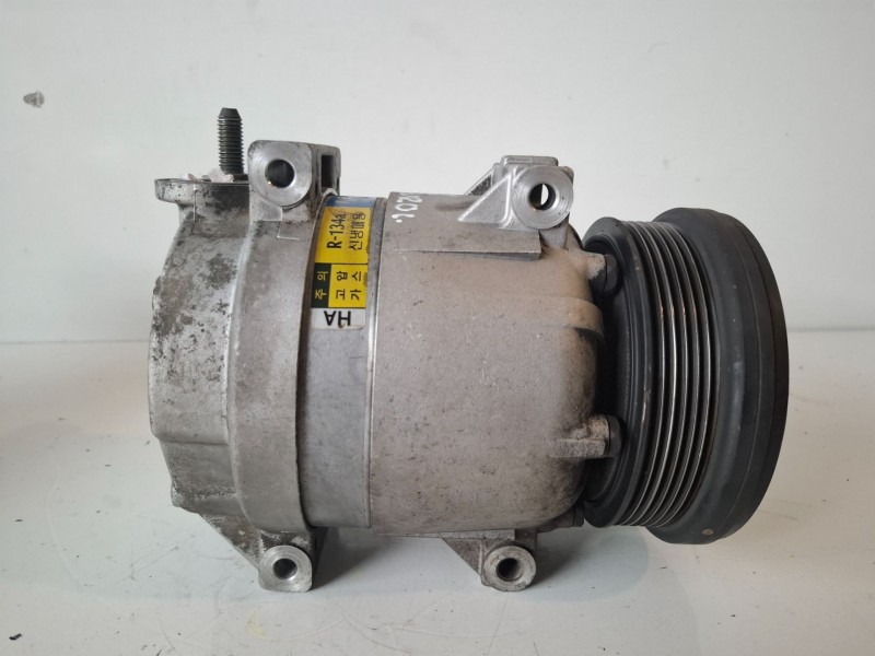 Recambio de compresor aire acondicionado para chevrolet lacetti f16d3 referencia OEM IAM 700772  