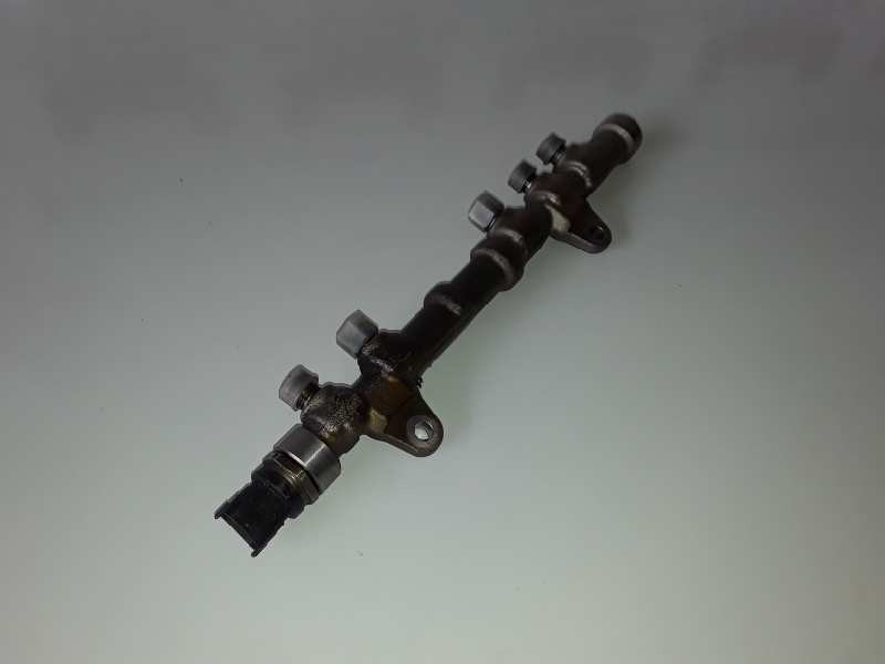 Recambio de rampa inyectora para fiat iii fiorino (225) 199b1000 referencia OEM IAM 0445214217/55234437  