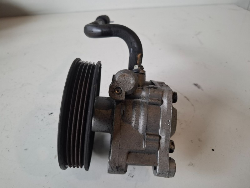 Recambio de bomba direccion para kia cerato (ld) d4fb referencia OEM IAM   