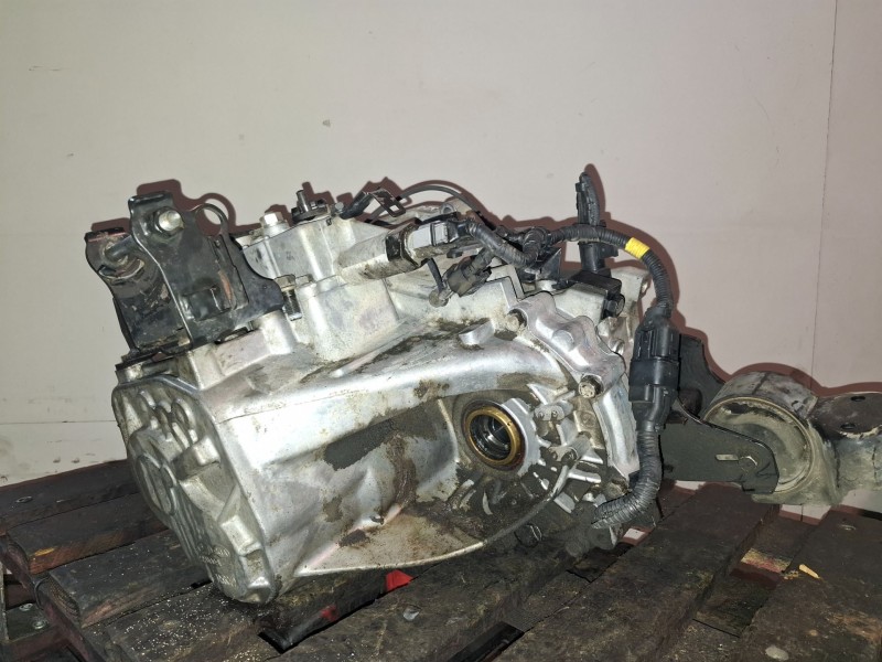 Recambio de caja cambios para kia cerato (ld) d4fb referencia OEM IAM   