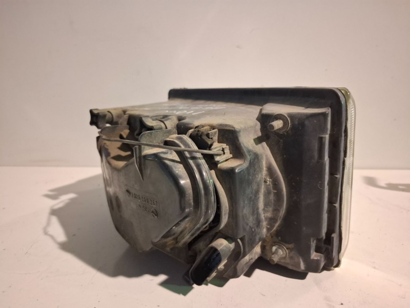 Recambio de faro derecho para iveco daily kombi f1ae0481b referencia OEM IAM 500307754  