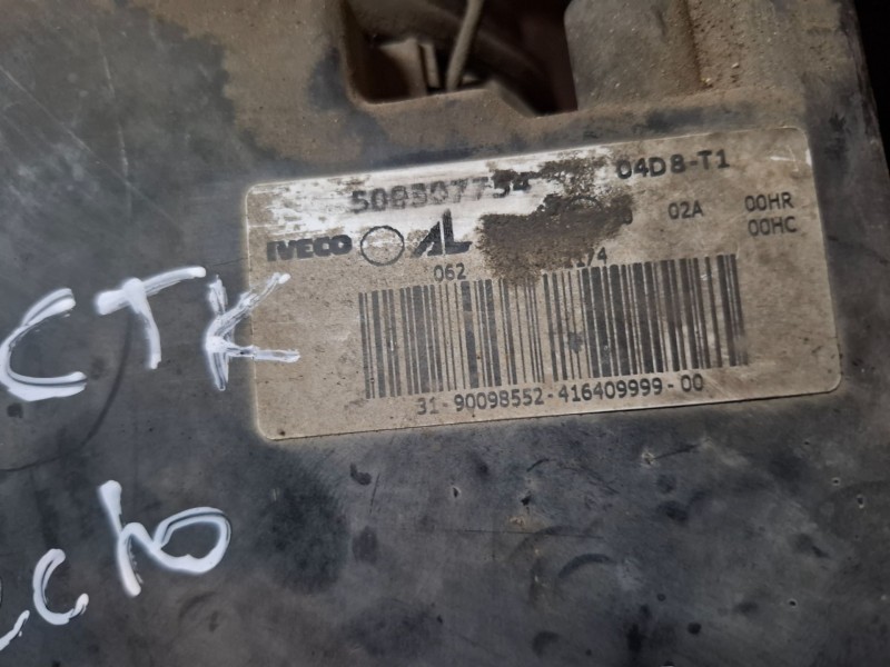 Recambio de faro derecho para iveco daily kombi f1ae0481b referencia OEM IAM 500307754  