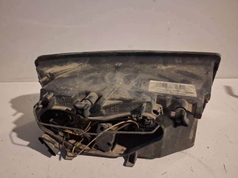 Recambio de faro izquierdo para iveco daily kombi f1ae0481b referencia OEM IAM 500307755  