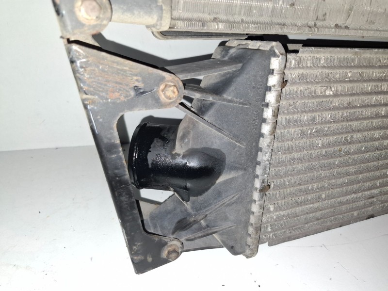 Recambio de intercooler para iveco daily kombi f1ae0481b referencia OEM IAM   