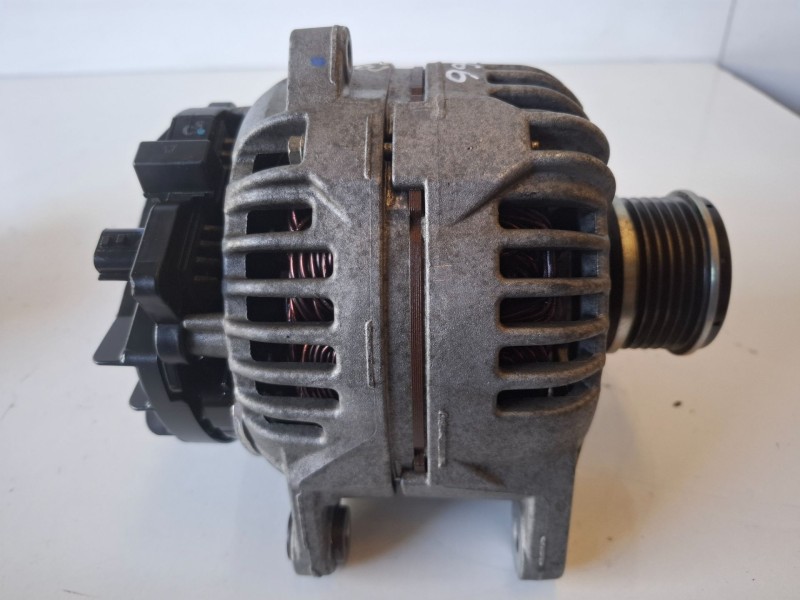 Recambio de alternador para renault kangoo i (f/kc0) k9k802 referencia OEM IAM 0124525139  