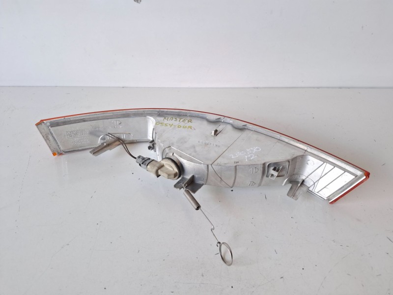 Recambio de piloto delantero derecho para renault master ii fase 2 furgón g9u754 referencia OEM IAM 085511609R  