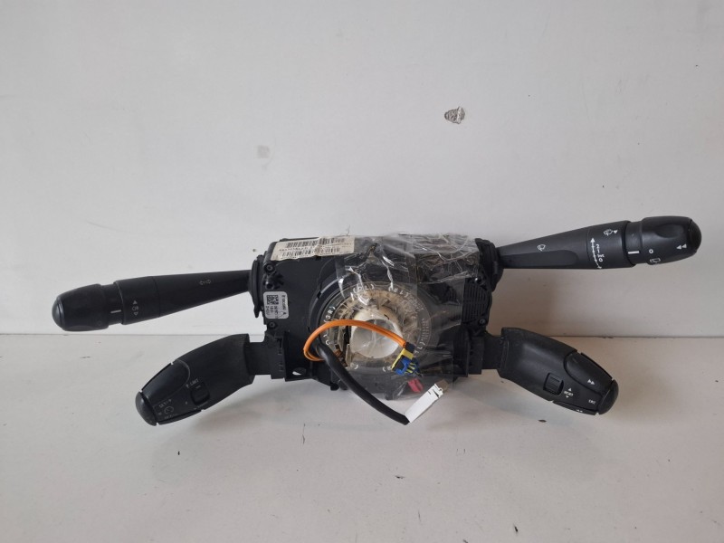Recambio de mando luces para peugeot 208 8h01 referencia OEM IAM 98030386ZD  