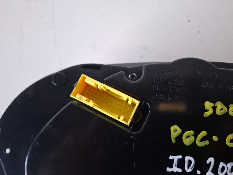 Recambio de cuadro instrumentos para peugeot 5008 ah01 referencia OEM IAM 9810462780  