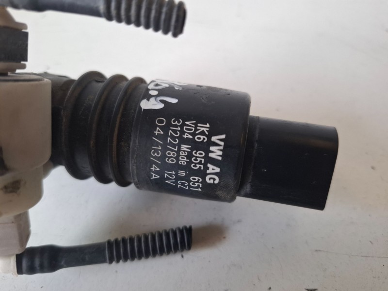 Recambio de bomba limpia para seat leon st 5f8 crl referencia OEM IAM 1K6955651  