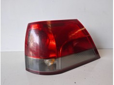 Recambio de piloto trasero derecho para opel vectra c caravan z19dth referencia OEM IAM 13184023  
