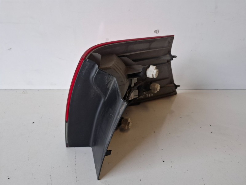 Recambio de piloto trasero izquierdo para opel vectra c caravan z19dth referencia OEM IAM 24469461LN  