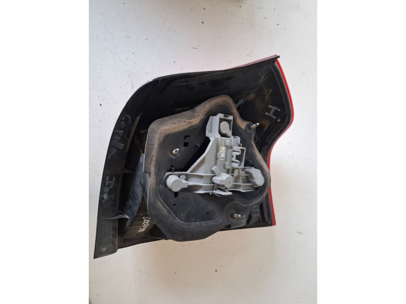 Recambio de piloto trasero izquierdo para toyota corolla (e12) 1cdftv referencia OEM IAM   