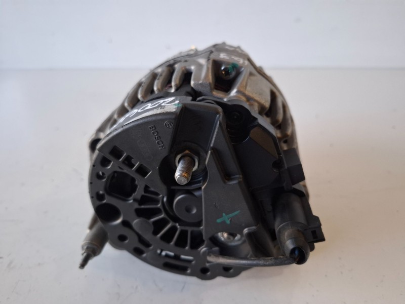 Recambio de alternador para seat cordoba berlina (6l2) atd referencia OEM IAM 0124325001  