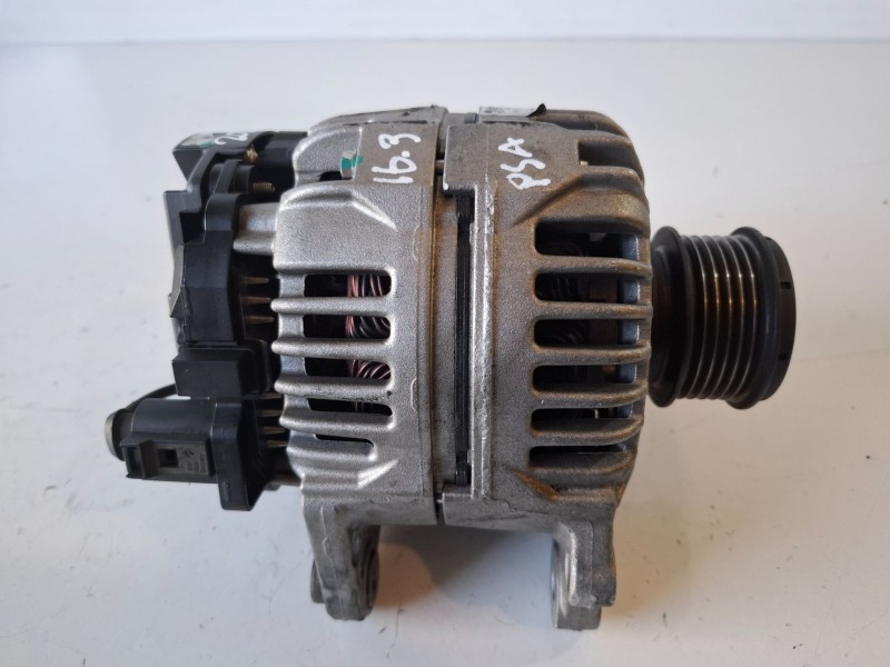 Recambio de alternador para seat cordoba berlina (6l2) atd referencia OEM IAM 0124325001  