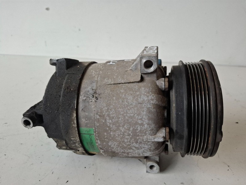 Recambio de compresor aire acondicionado para opel vectra c berlina z19dth referencia OEM IAM 13197197  