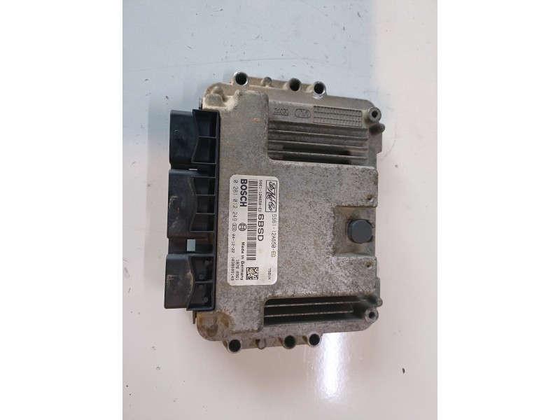Recambio de centralita motor uce para ford fusion (cbk) hhja referencia OEM IAM 5S6112A650ED/0281012249  