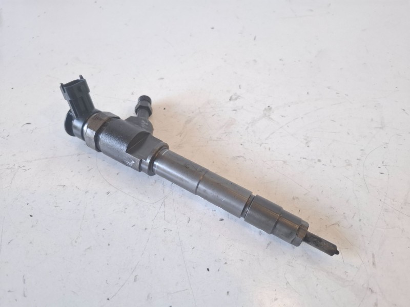 Recambio de inyector para ford ranger (et) wl referencia OEM IAM 0445110250  