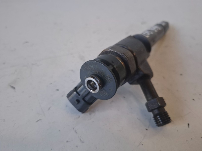 Recambio de inyector para ford ranger (et) wl referencia OEM IAM 0445110250  
