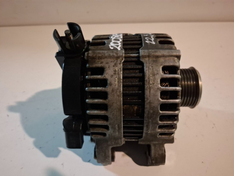 Recambio de alternador para land rover freelander (lr2) 224dt referencia OEM IAM 0124715024  