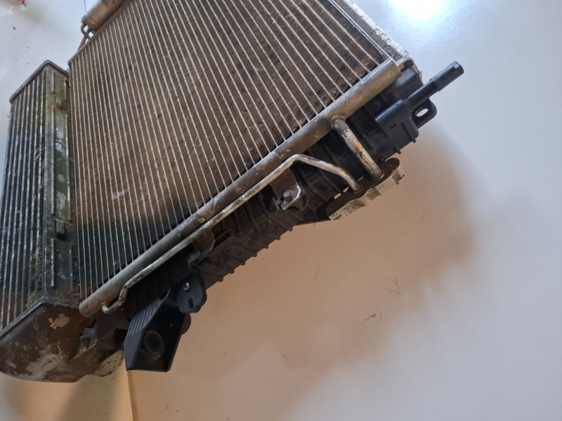 Recambio de radiador agua para land rover discovery 276dt referencia OEM IAM   