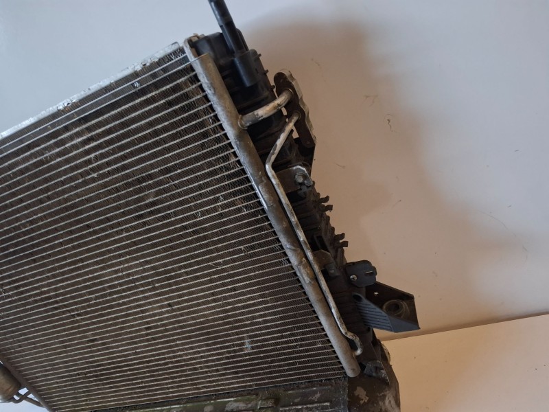 Recambio de radiador calefaccion / aire acondicionado para land rover discovery 276dt referencia OEM IAM   