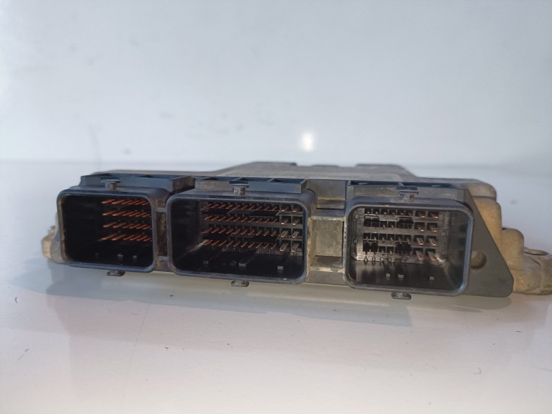 Recambio de centralita motor uce para ford fusion (cbk) hhja referencia OEM IAM 5S6112A650ED/0281012249  