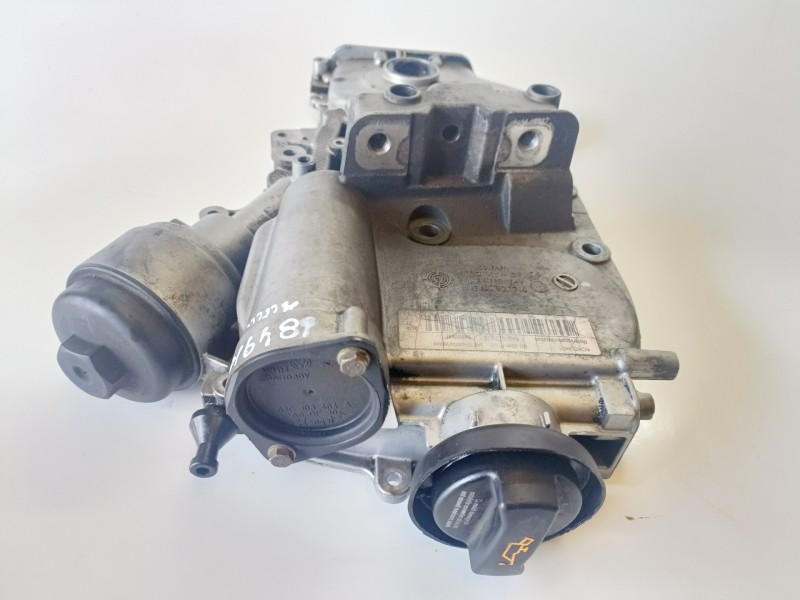 Recambio de tapa distribucion para volkswagen golf v (1k1)(10.2003) bag referencia OEM IAM 03C109211E  