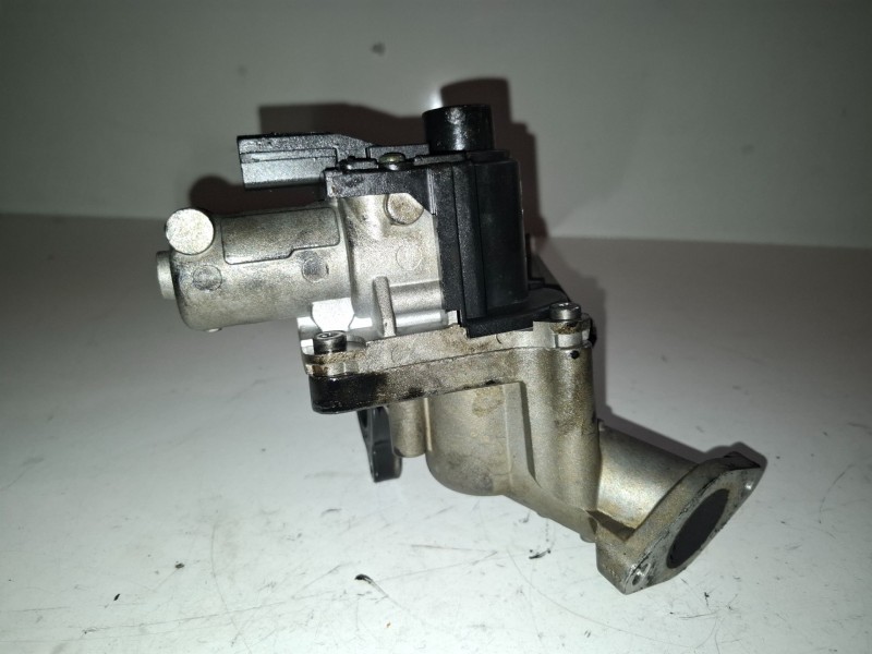 Recambio de valvula egr para seat ibiza berlina (6j5) bls referencia OEM IAM 03G129637A  