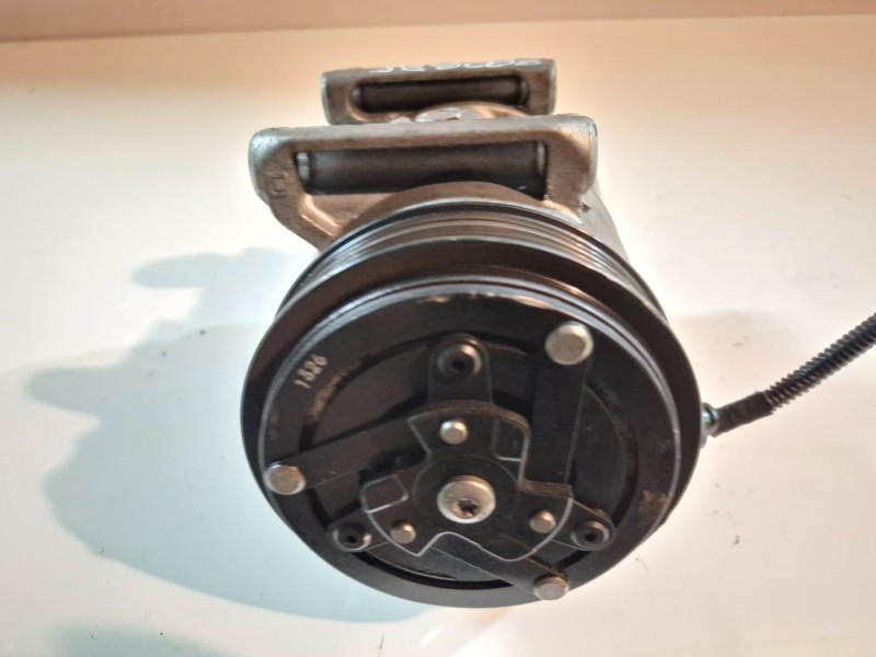 Recambio de compresor aire acondicionado para fiat ii tipo (356) berlina 843a1000 referencia OEM IAM 51986965  