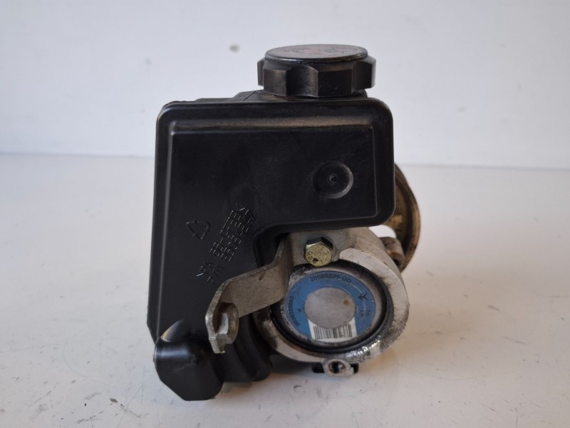 Recambio de bomba direccion para citroen xsara berlina rhz referencia OEM IAM 26082229QD  