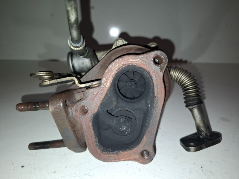 Recambio de turbocompresor para opel combo (corsa c) z13dtj referencia OEM IAM 55202638  