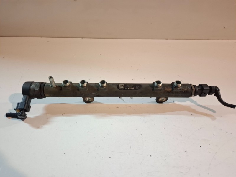 Recambio de rampa inyectora para opel corsa d z13dtj referencia OEM IAM   